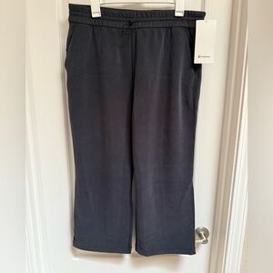 Lululemon Softstreme Straight  Leg Crop NWT